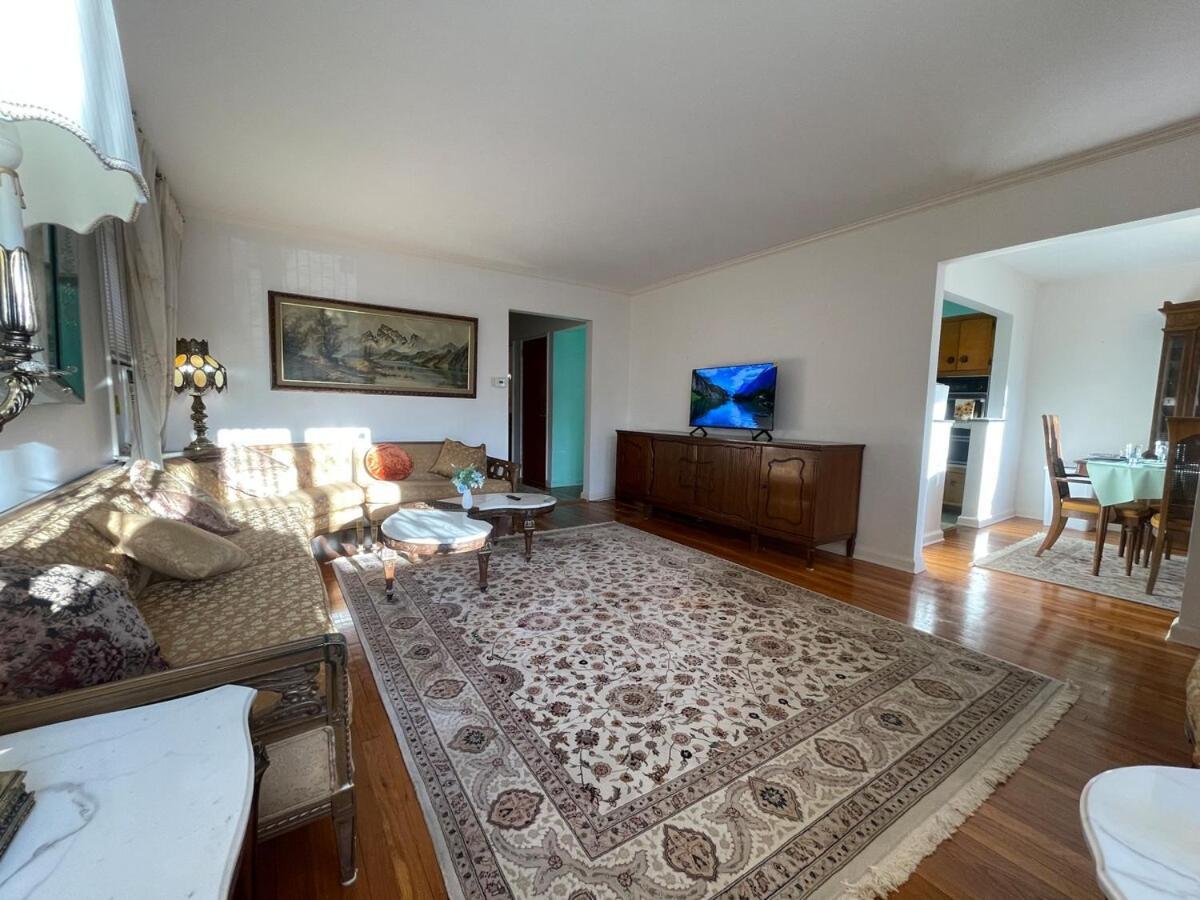 Apartment Luxury Two Bedroom In A Private House *